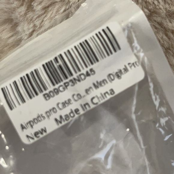 New design AirPod pro case - Picture 4 of 4